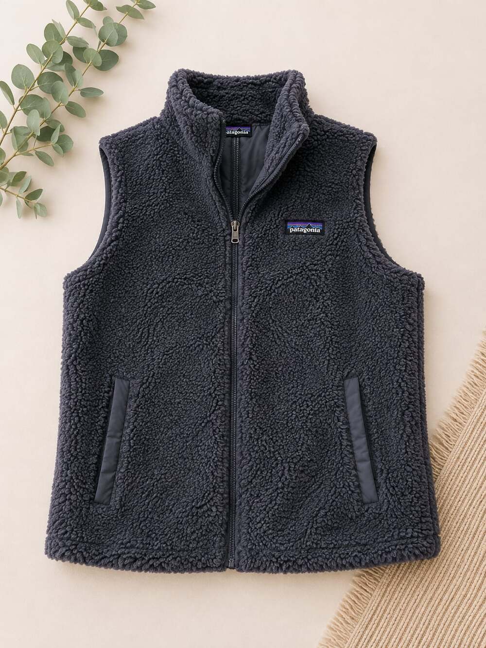 Patagonia Women's Los Gatos Fleece Vest Dark Gray Size L (k)